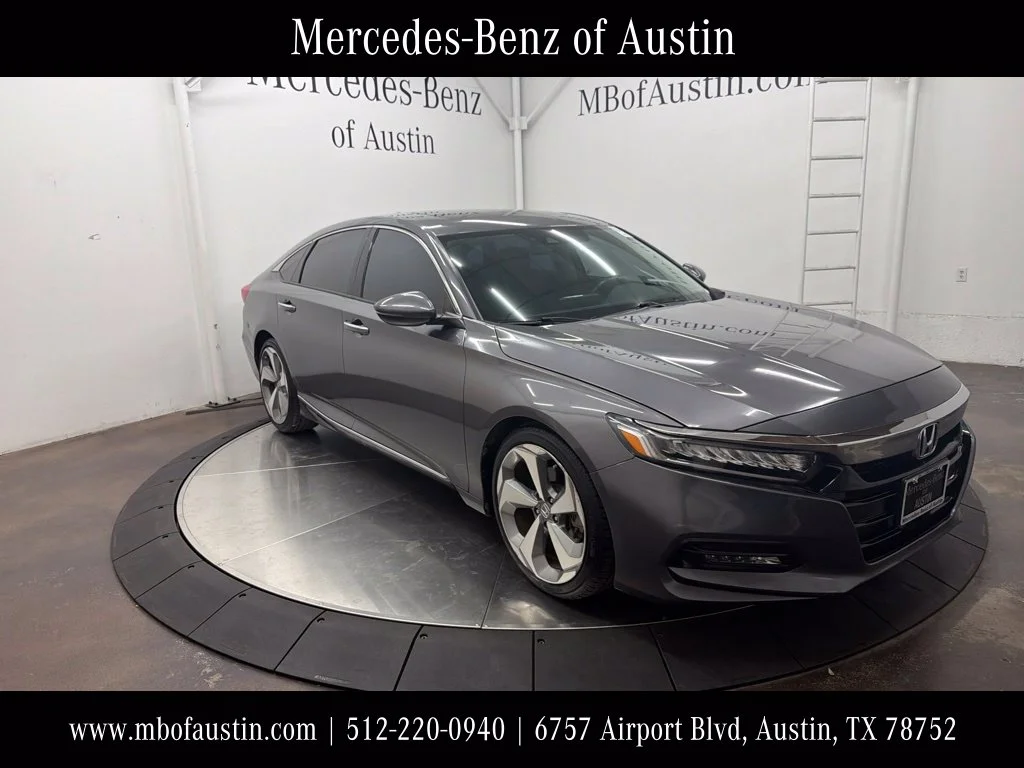 Used 2018 Gray Honda Touring image 1