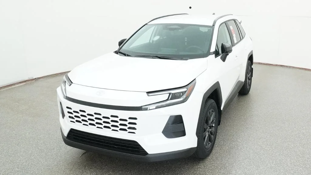 New 2026 Ice Cap Toyota XLE Premium image 12