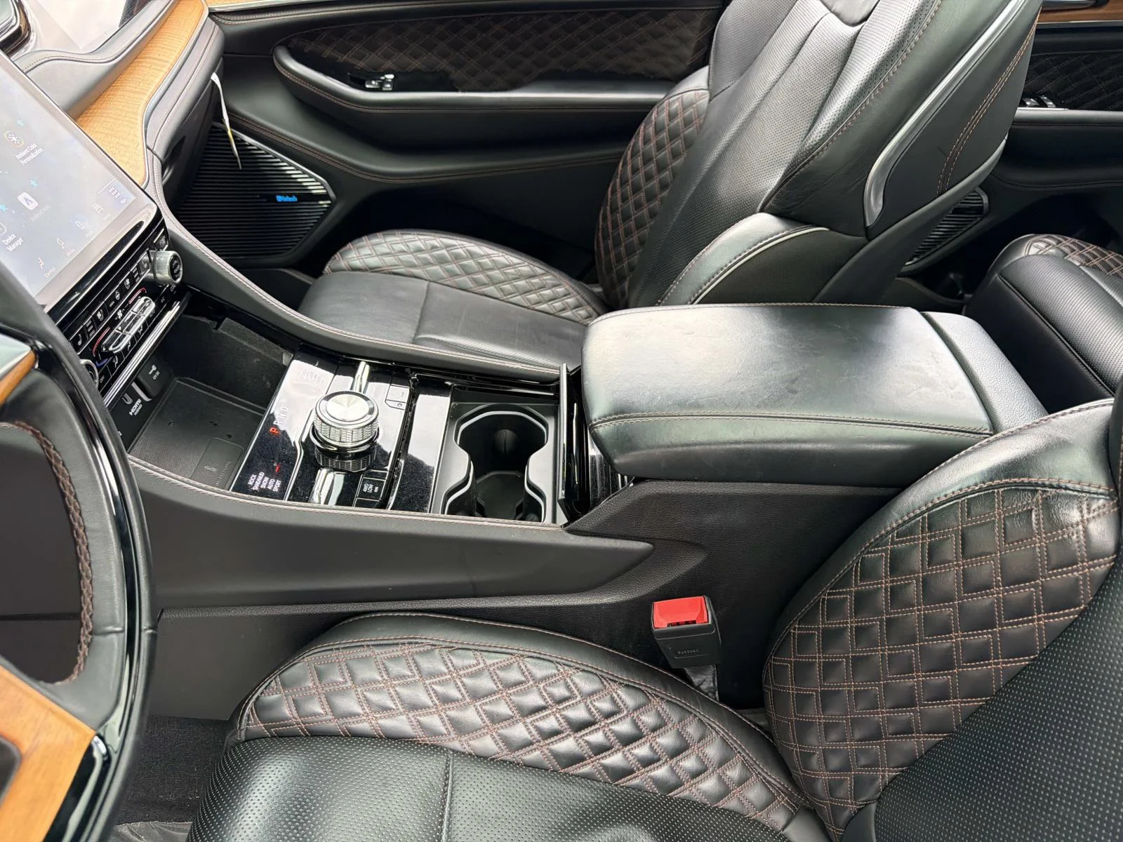 Used 2023 White Jeep Summit Reserve image 35