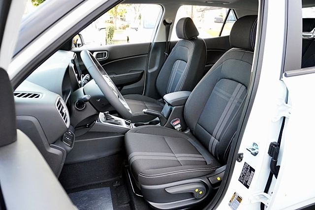 New 2026 White Hyundai SEL image 17