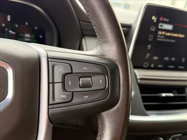 2023 GMC Yukon SLT - Photo 18