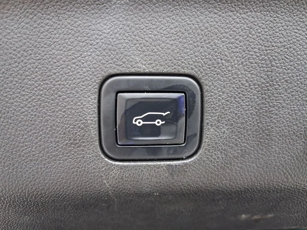 Used 2022 Gray Chevrolet RST image 15