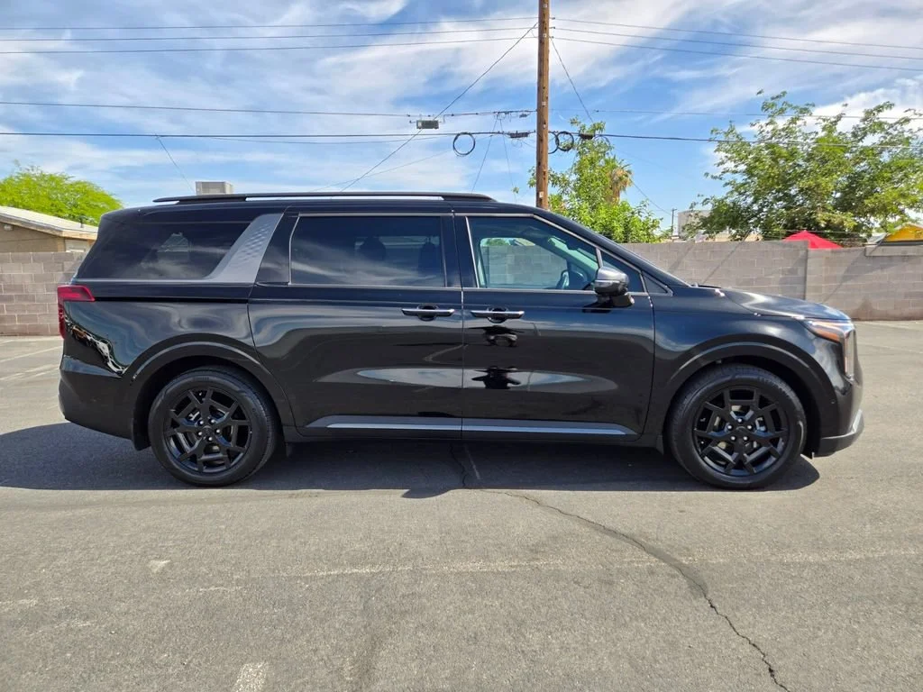 Used 2026 Aurora Black Pear Kia SX Prestige image 14
