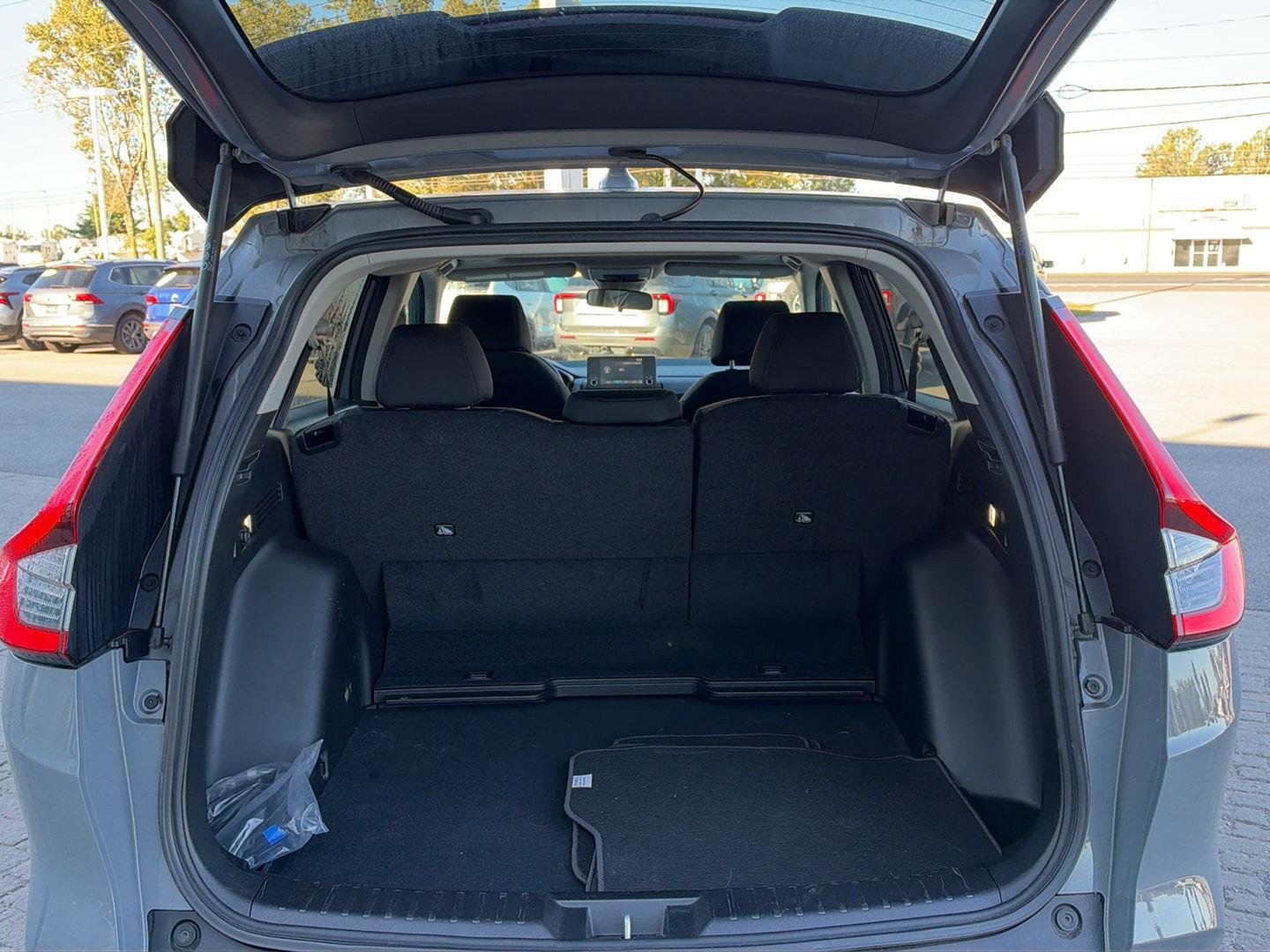 Used 2025 Urban Gray Pearl Honda EX image 7
