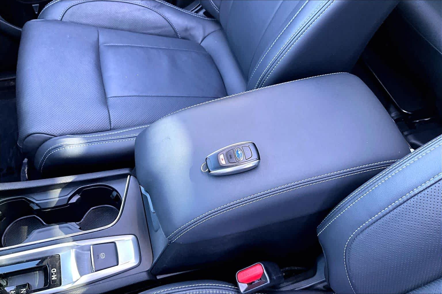 Used 2023 Ice Silver Metallic Subaru Limited image 15