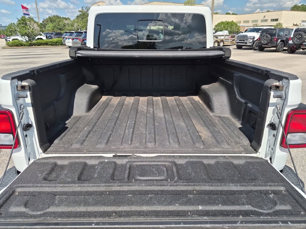 Used 2024 White Jeep Nighthawk image 36