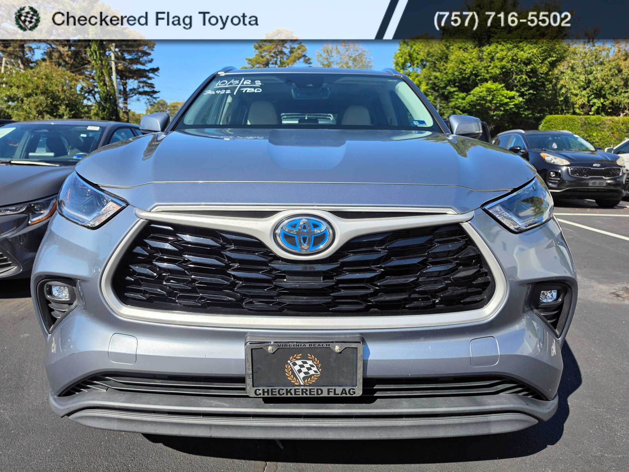 Used 2021 Moon Dust Toyota XLE image 2