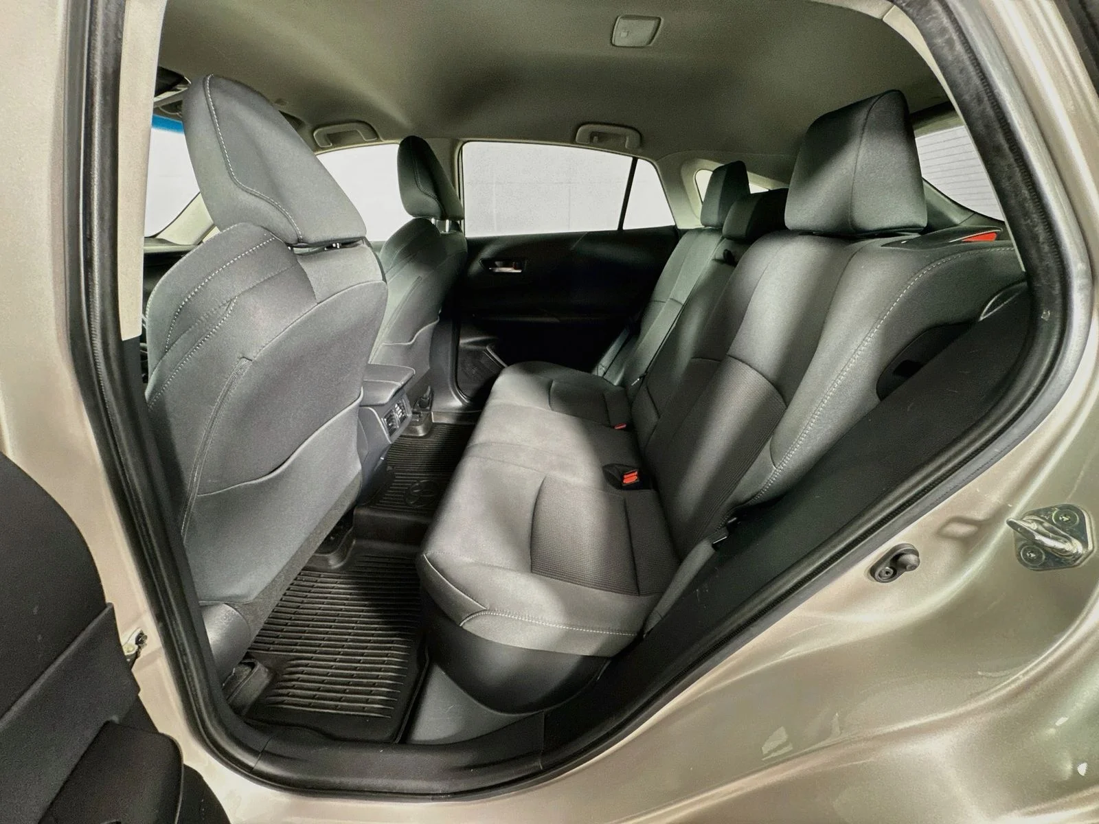 Certified Used 2023 Silver Toyota LE image 22