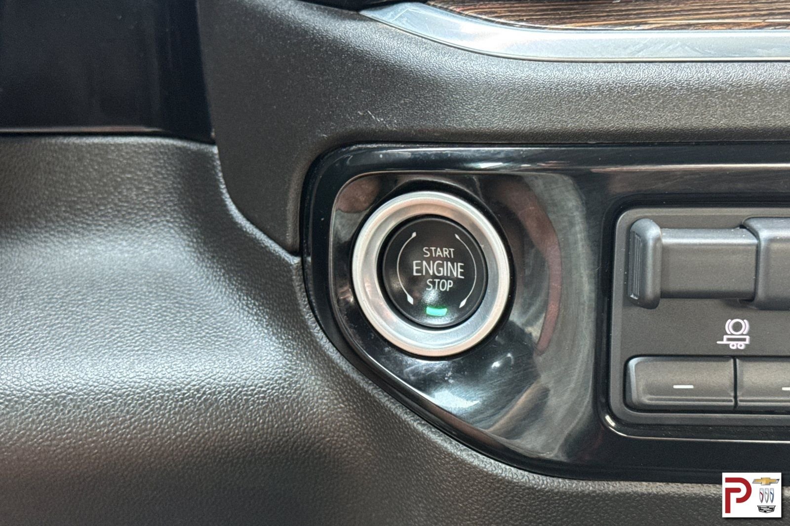 Used 2024 Red GMC Elevation image 24