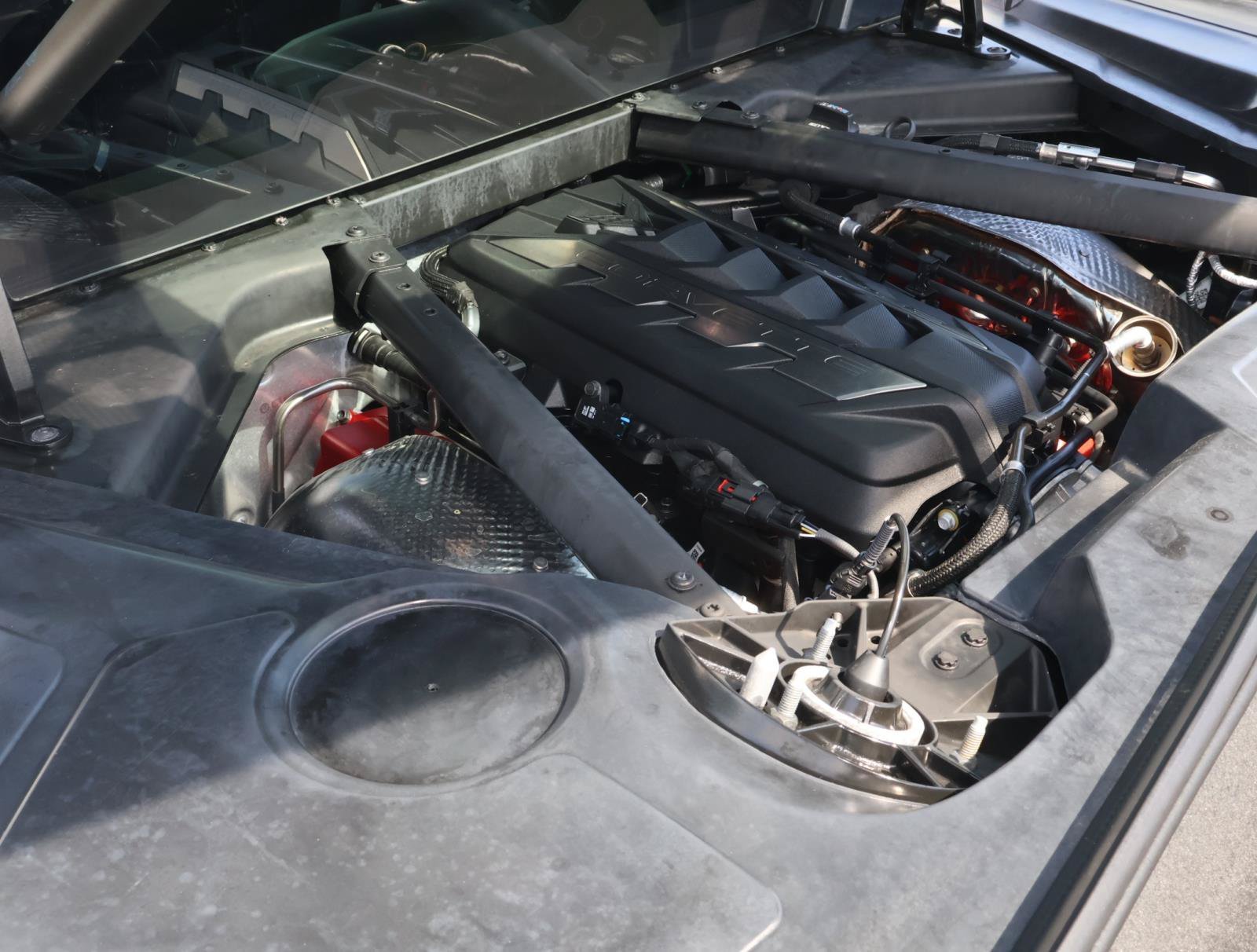 Used 2024 Arctic White Chevrolet Stingray image 19