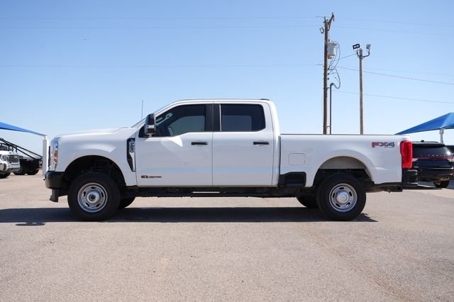 Used 2025 White Ford XL image 6