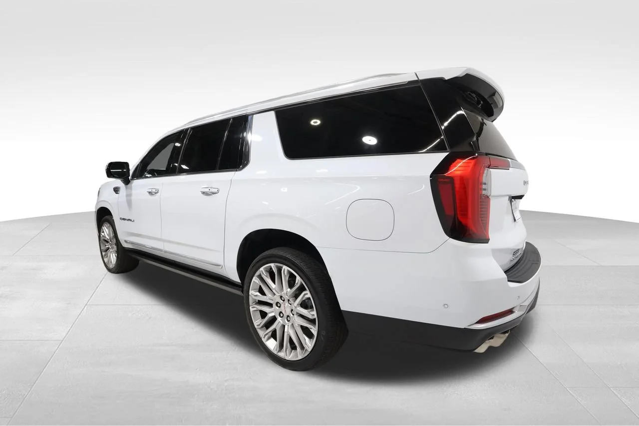 Used 2026 Glacier White Tricoat GMC Denali image 2