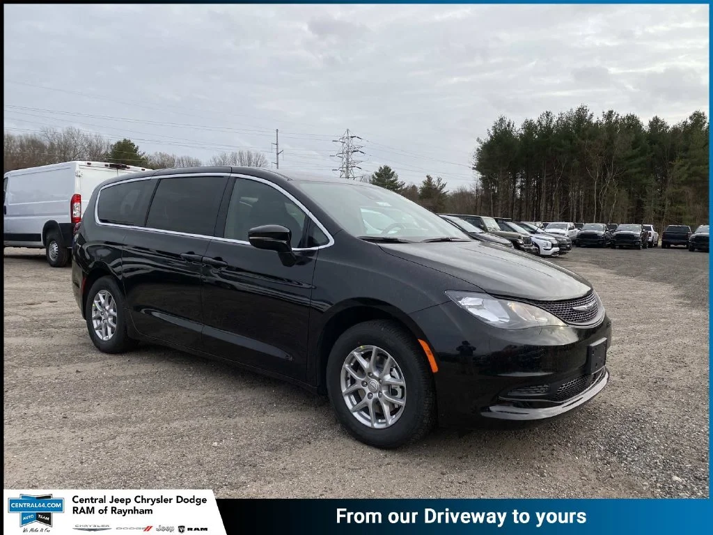 2026 Chrysler Voyager