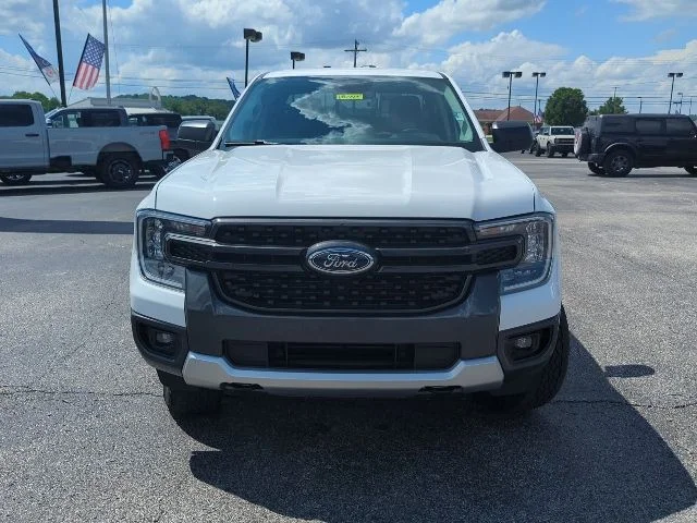 Used 2025 White Ford XLT image 4