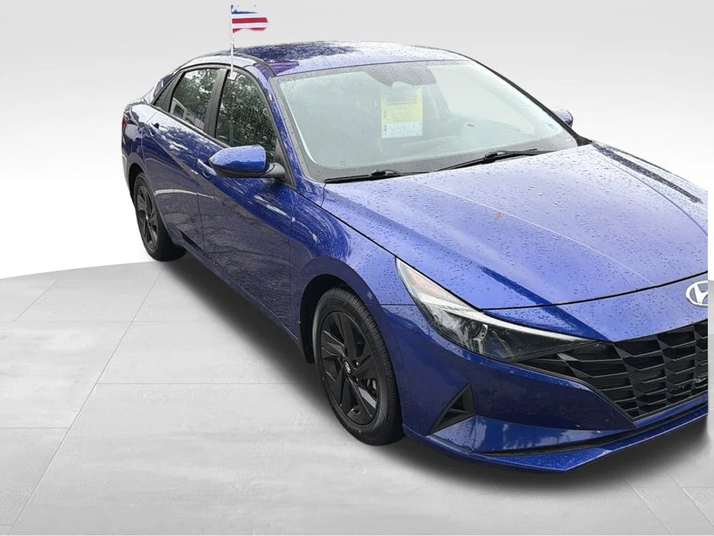Used 2023 Blue Hyundai SEL image 3
