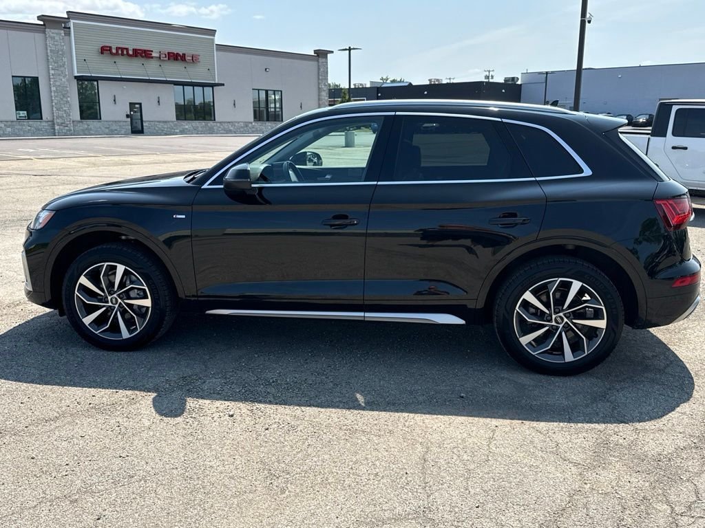 Used 2022 Black Audi 45 S line Premium image 2