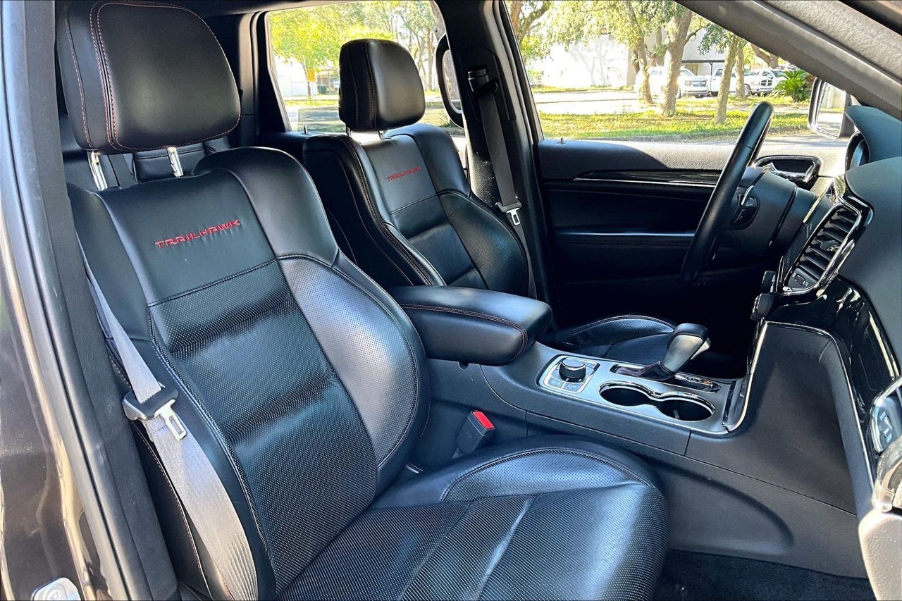 Used 2019 Gray Jeep Trailhawk image 29