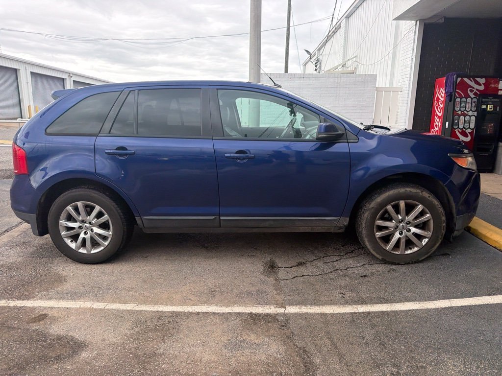 Used 2013 Blue Ford SEL image 15