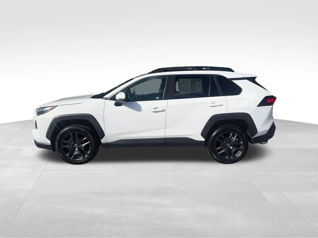Used 2024 White Toyota Adventure image 3