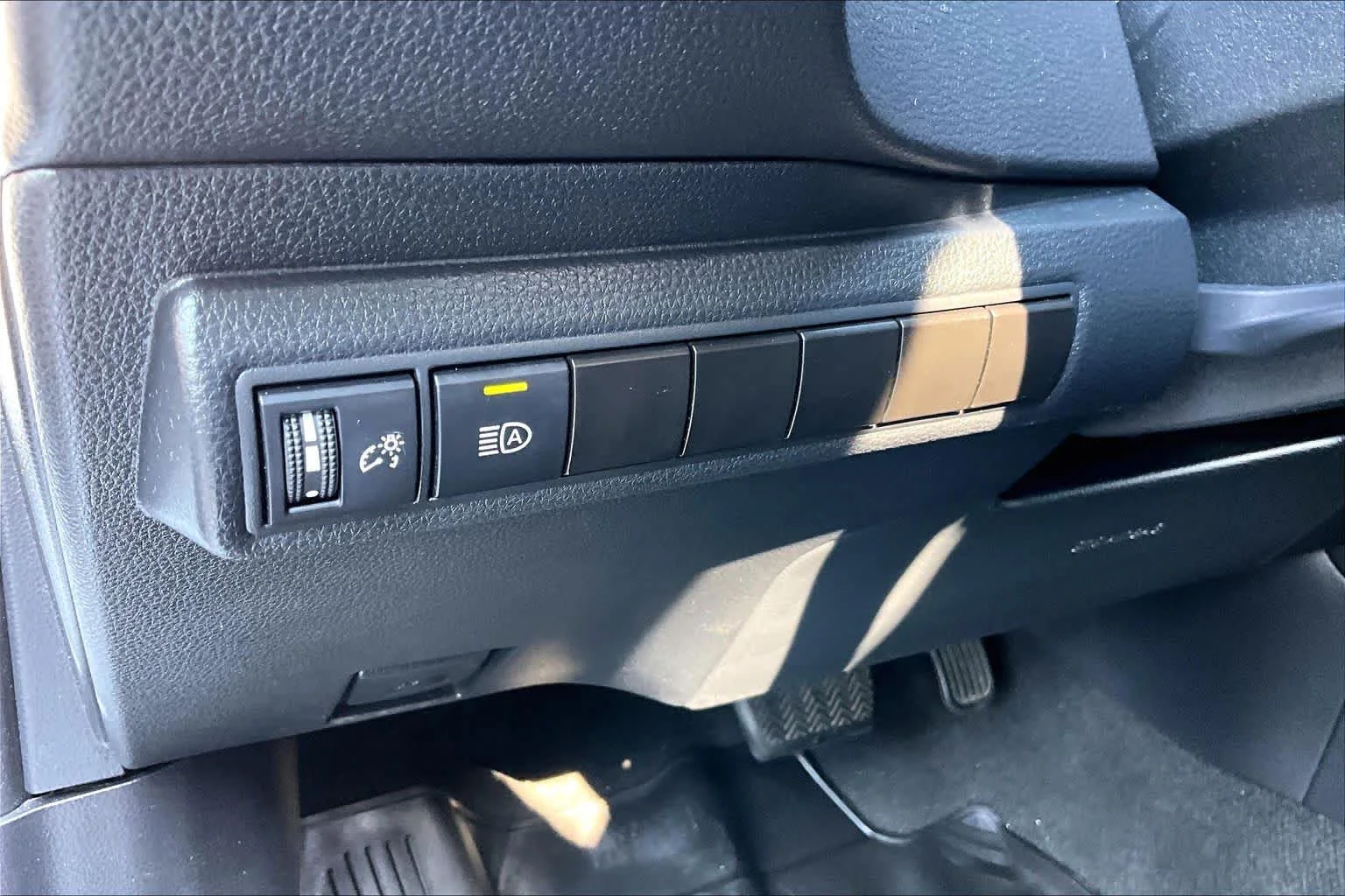 Certified Used 2024 Ice Cap Toyota SE image 33