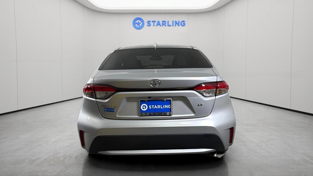 Used 2020 Silver Toyota LE image 7