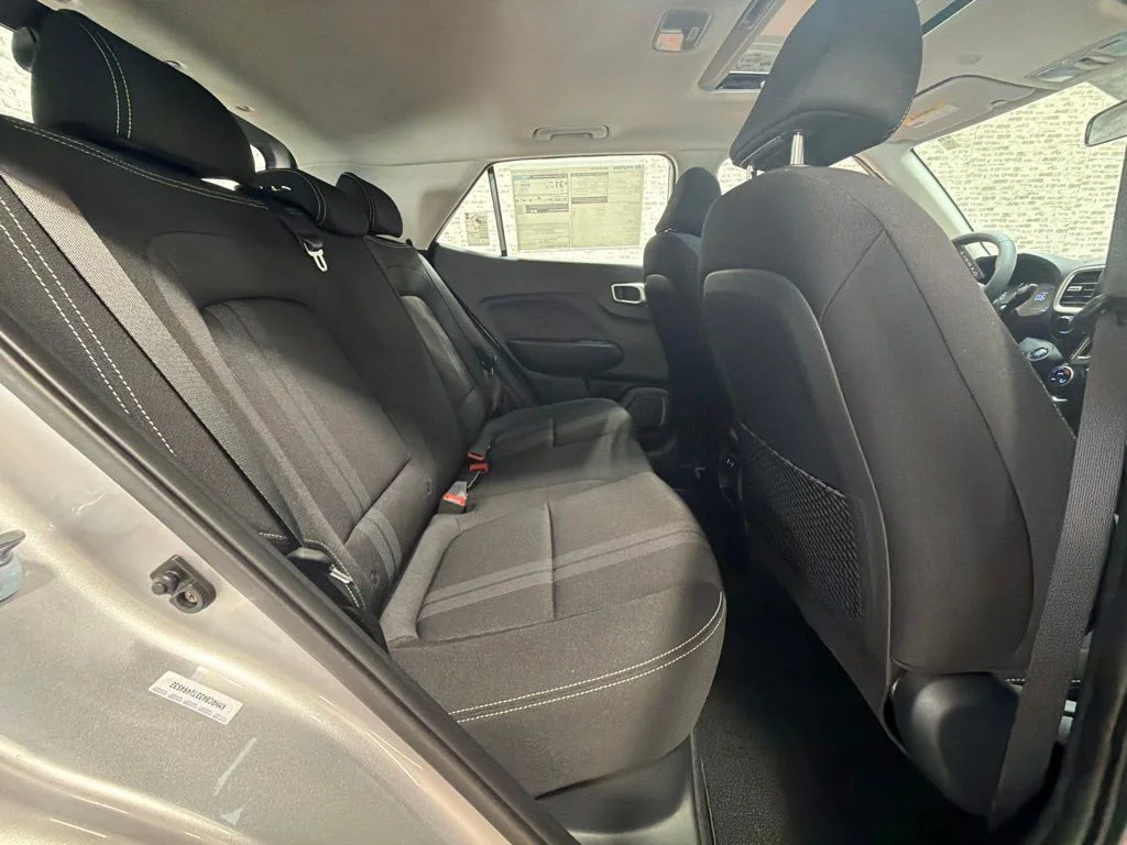 New 2026 Shimmering Silver Hyundai SEL image 13