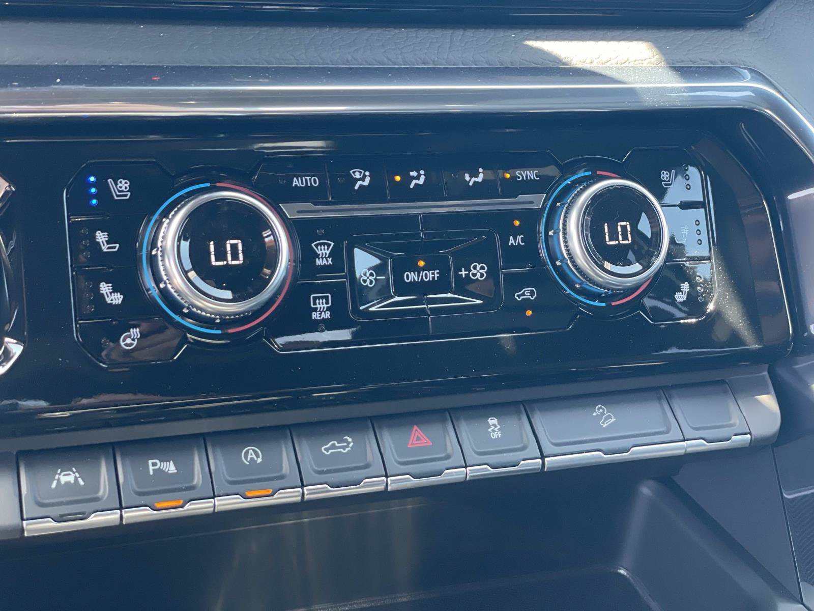 2026 GMC Sierra 1500 Denali - Photo 14