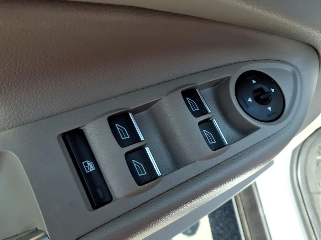 Used 2017 White Ford SE image 20