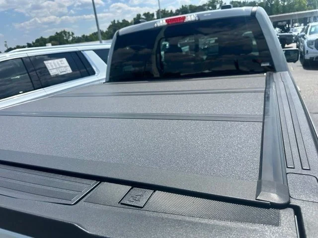 Used 2023 White Ford Lariat image 33