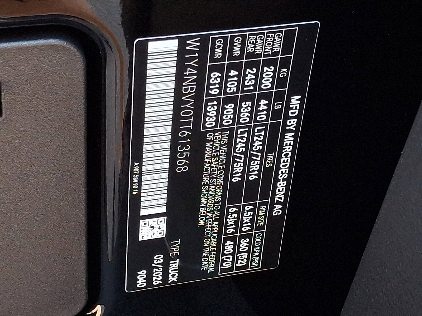 New 2026 Jet Black Mercedes-Benz Cargo 144 WB image 43