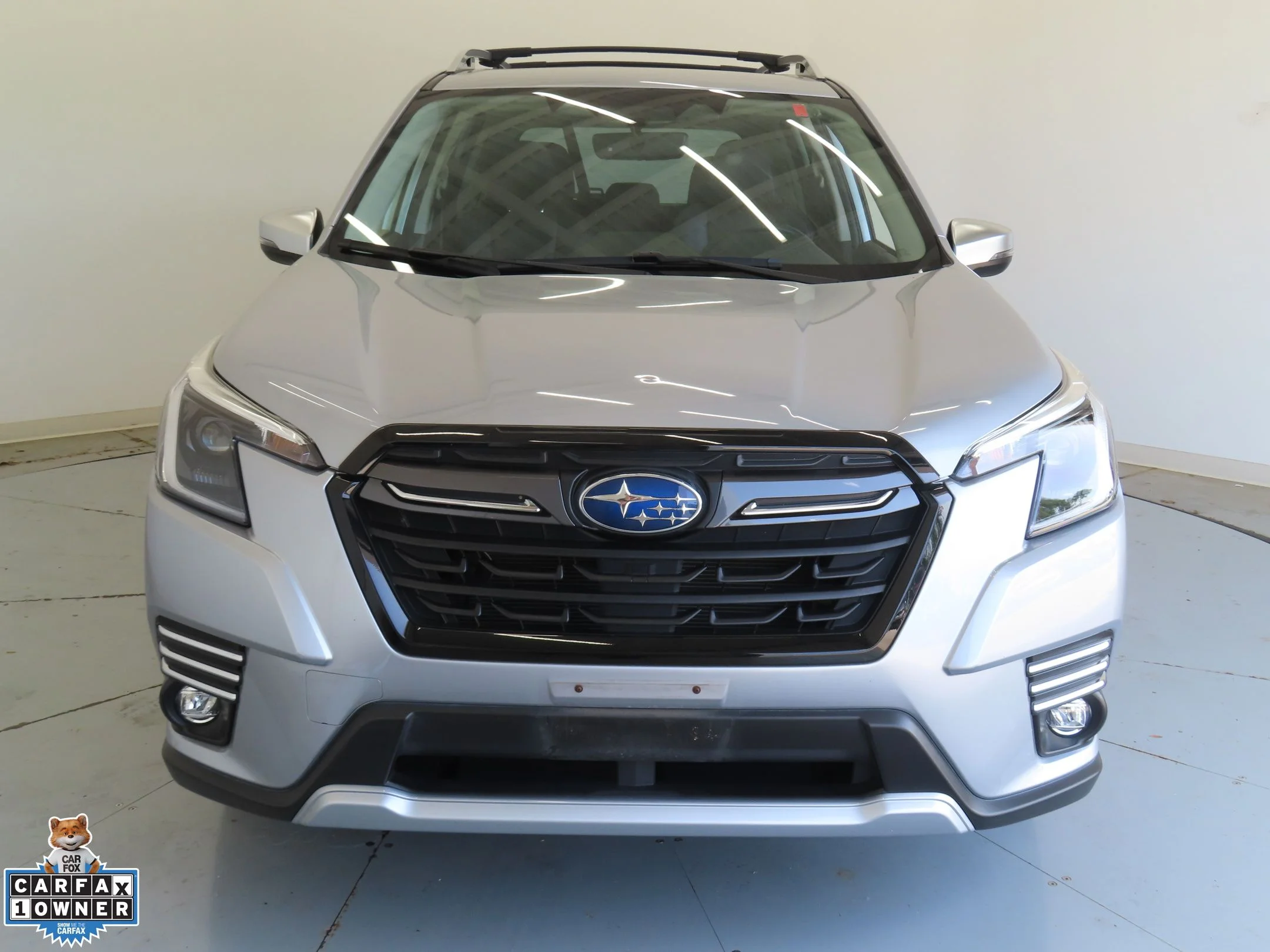 Used 2023 Silver Subaru Touring image 9