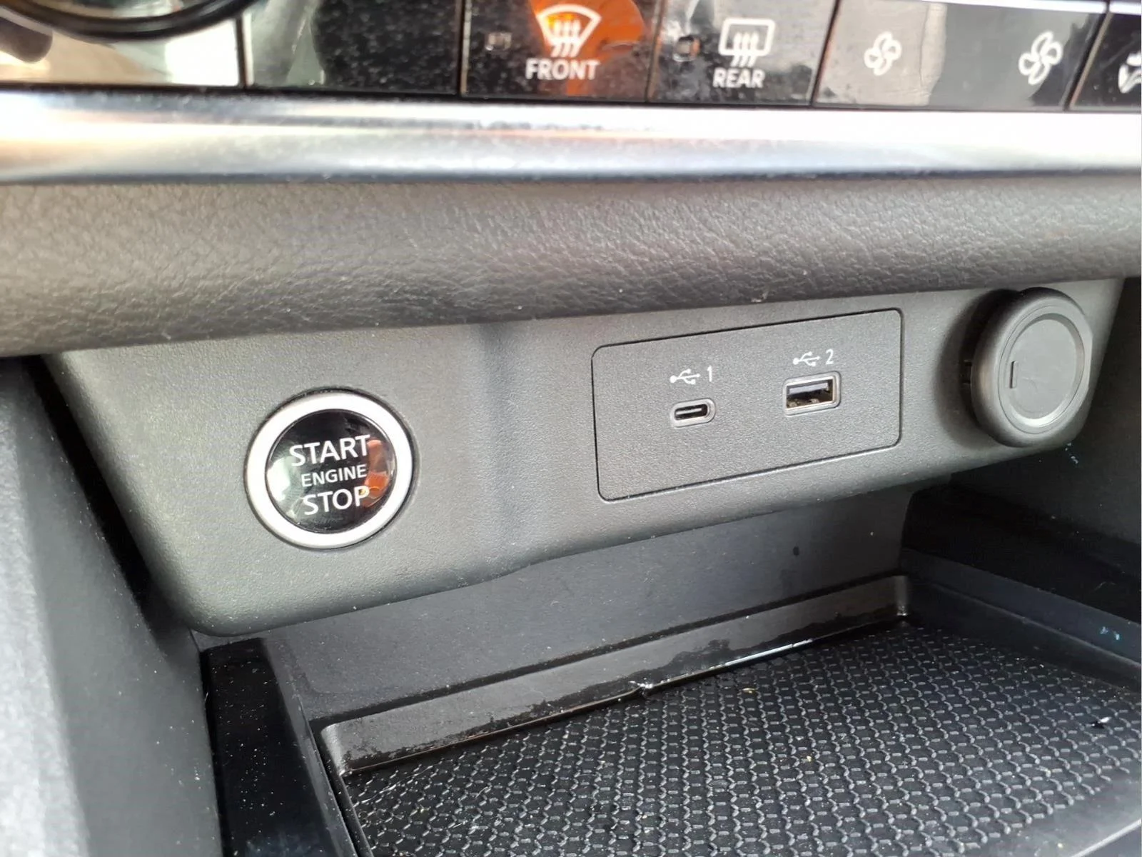 Used 2023 Super Black Nissan SV image 30