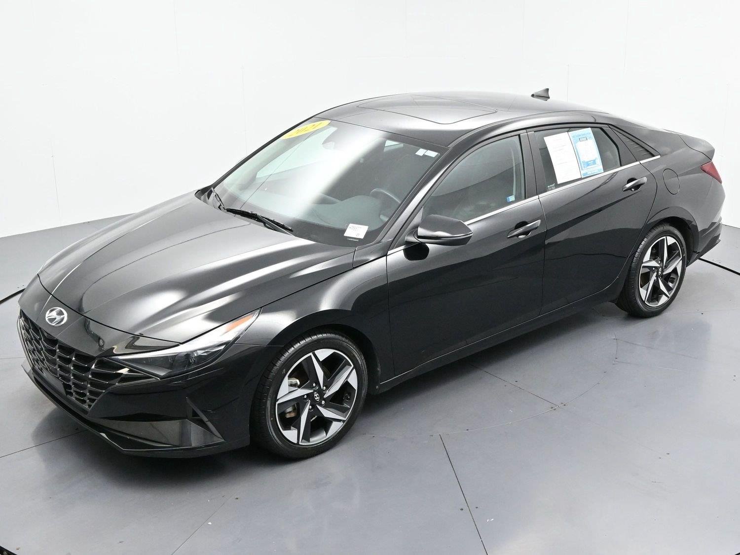 Used 2021 Phantom Black Hyundai Limited image 40