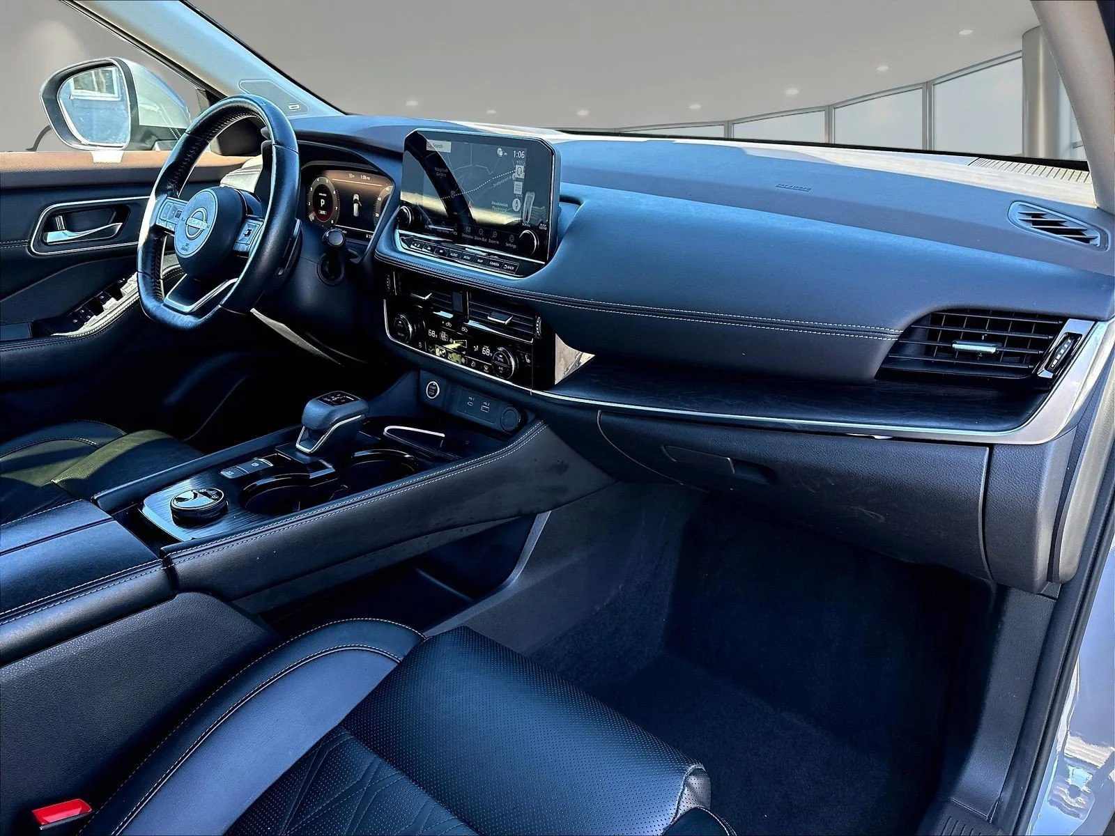 Certified Used 2023 Boulder Gray Nissan Platinum image 28