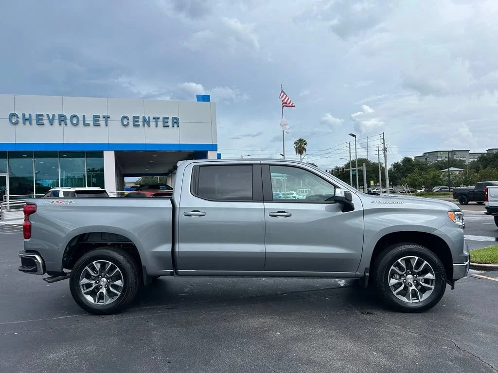 2026 Chevrolet Silverado 1500 LT - Photo 8