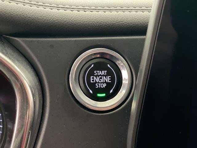 Used 2024 Black Chevrolet 2LT image 17