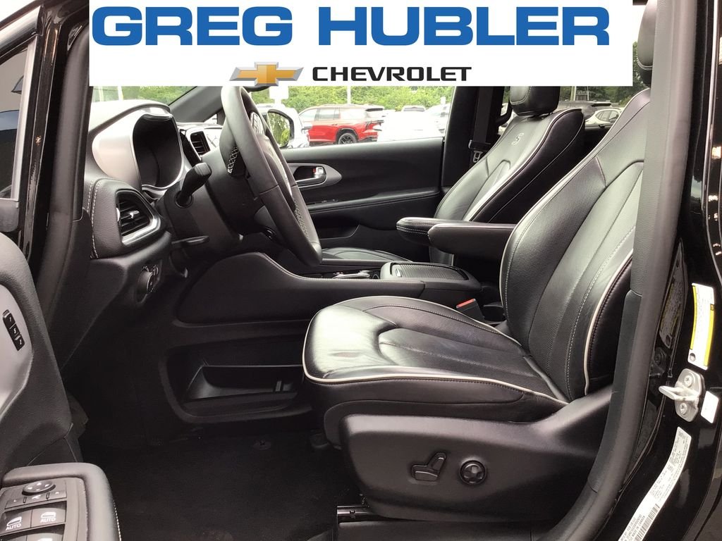 2025 Chrysler Pacifica Limited - Photo 24