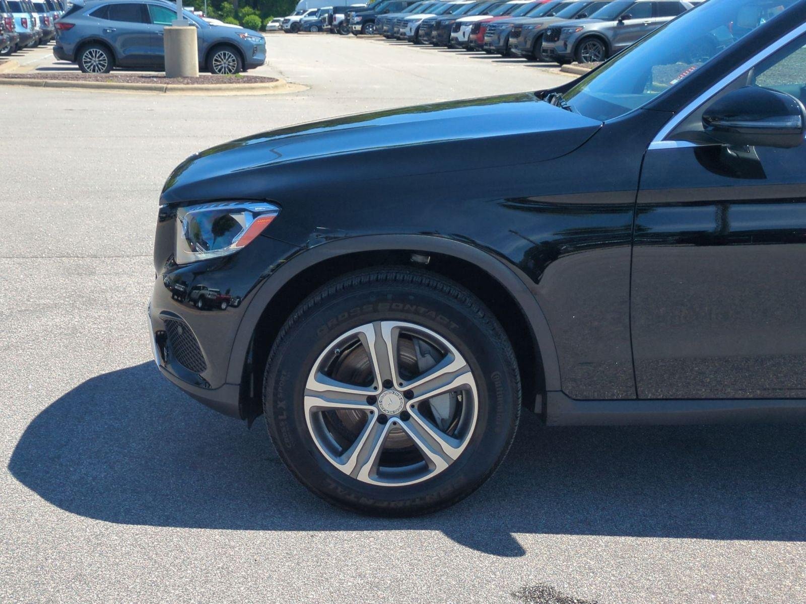 Used 2017 Black Mercedes-Benz GLC 300 image 10