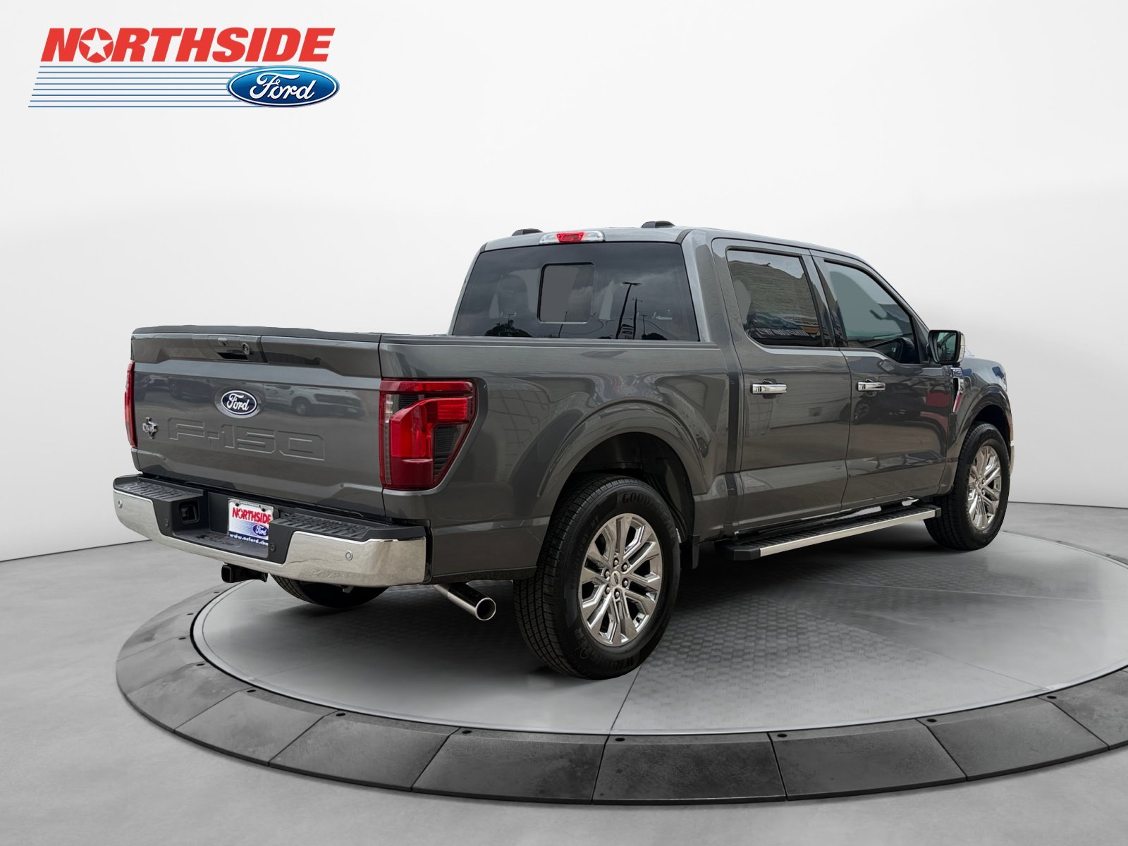 New 2026 Carbonized Gray Metallic Ford XLT image 7