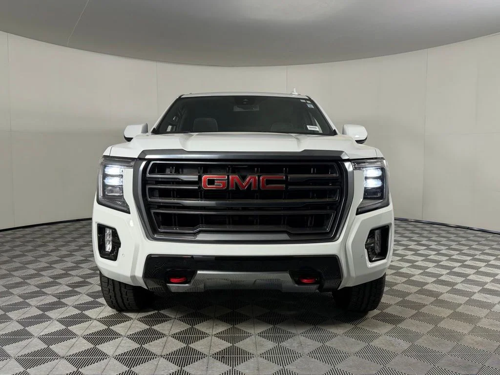 2023 GMC Yukon AT4 - Photo 11