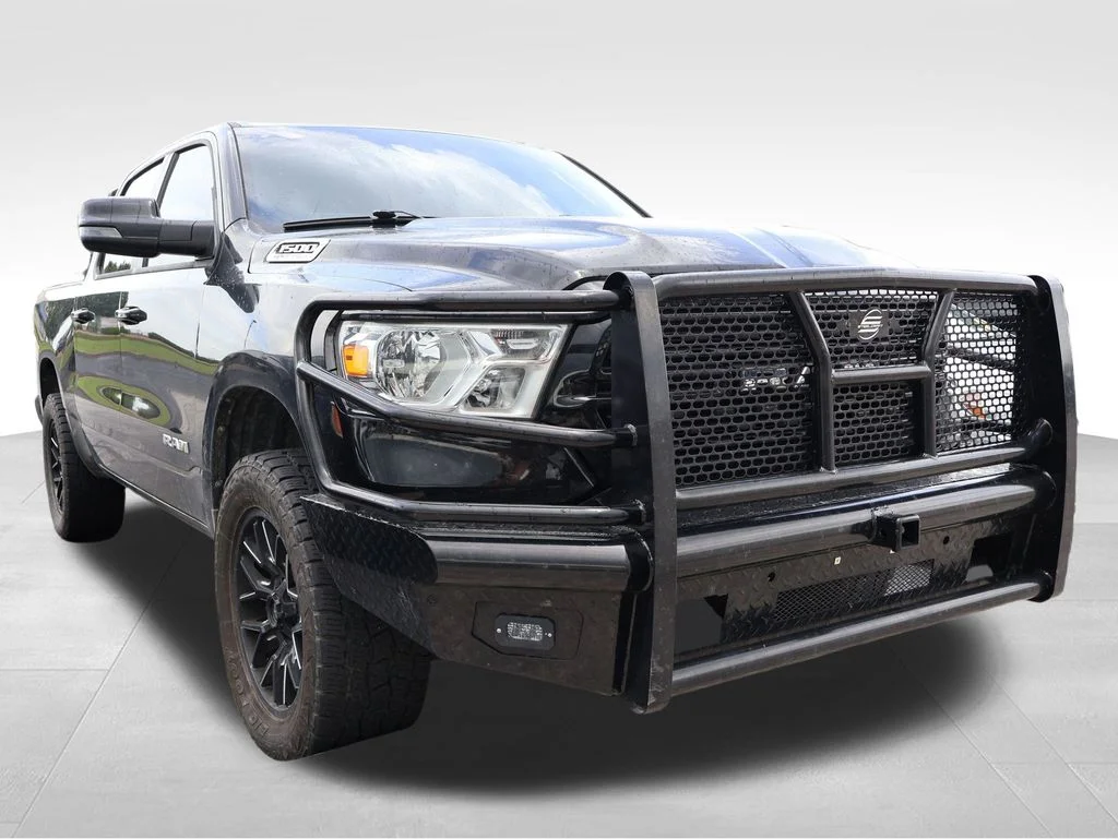 Used 2023 Diamond Black Ram Big Horn/Lone Star image 9