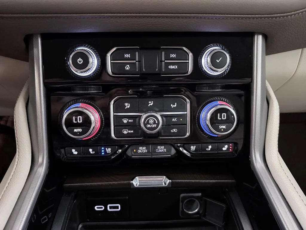 Used 2021 White Frost GMC Denali image 34