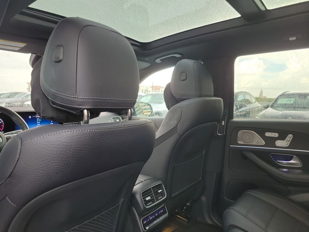 Certified Used 2025 Silver Mercedes-Benz GLS 580 image 17