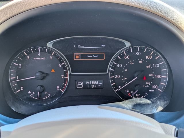 Used 2014 White Nissan 2.5 SV image 14