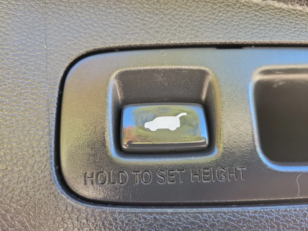 Used 2018 Black Honda EX-L image 8
