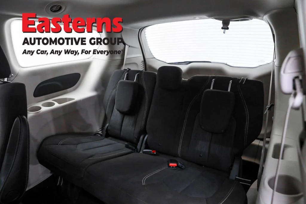 Used 2020 Red Chrysler LX image 33