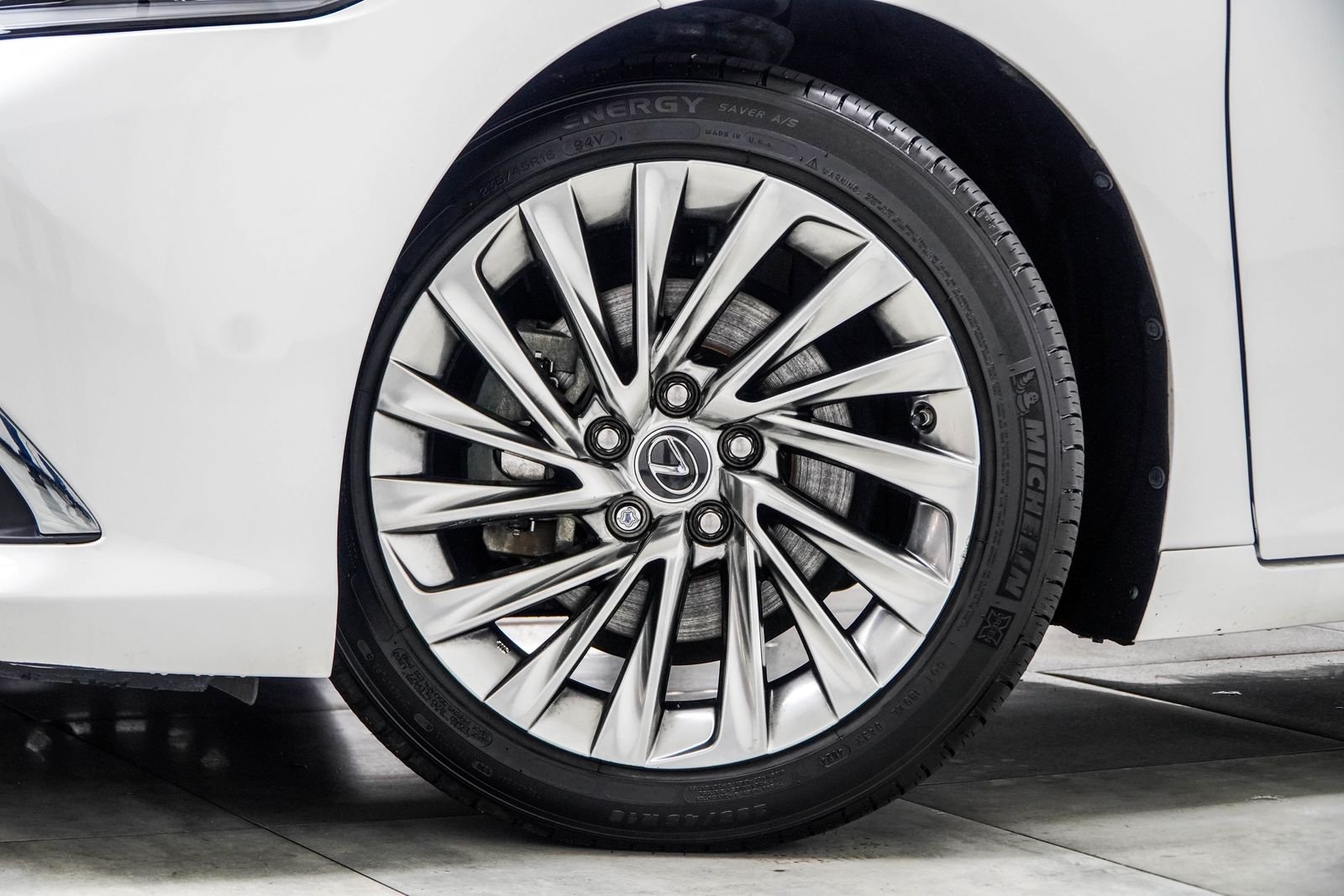 Used 2022 White Lexus 350 Ultra Luxury image 7