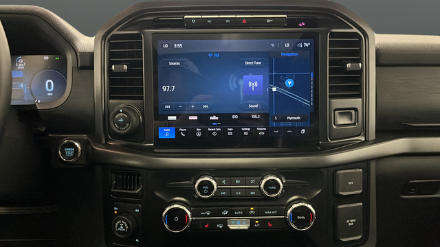 Used 2024 Agate Black Metallic Ford XLT image 13