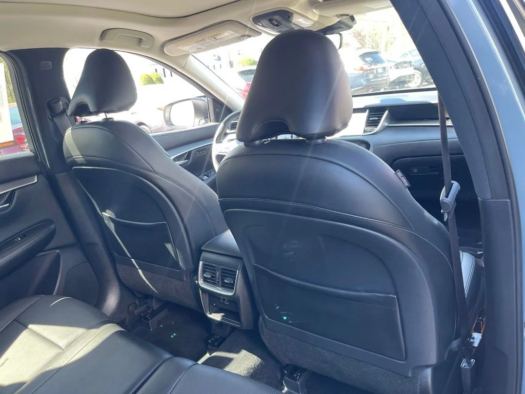 Used 2023 Gray INFINITI LUXE image 17