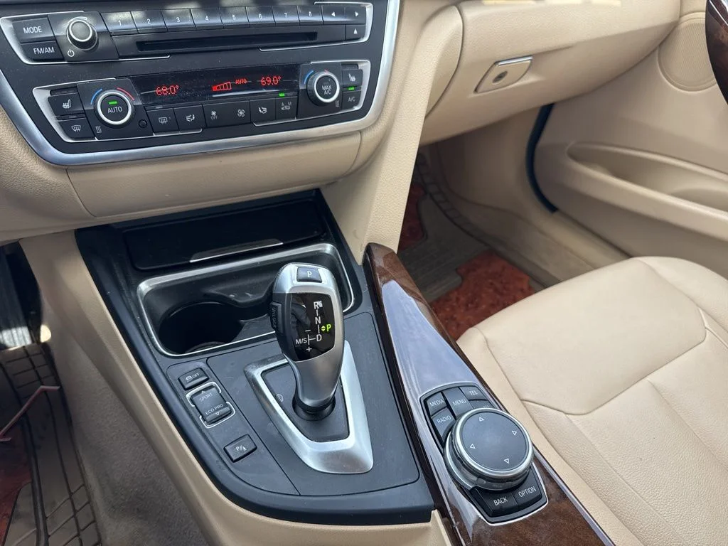 Used 2015 Blue BMW 328i xDrive image 21